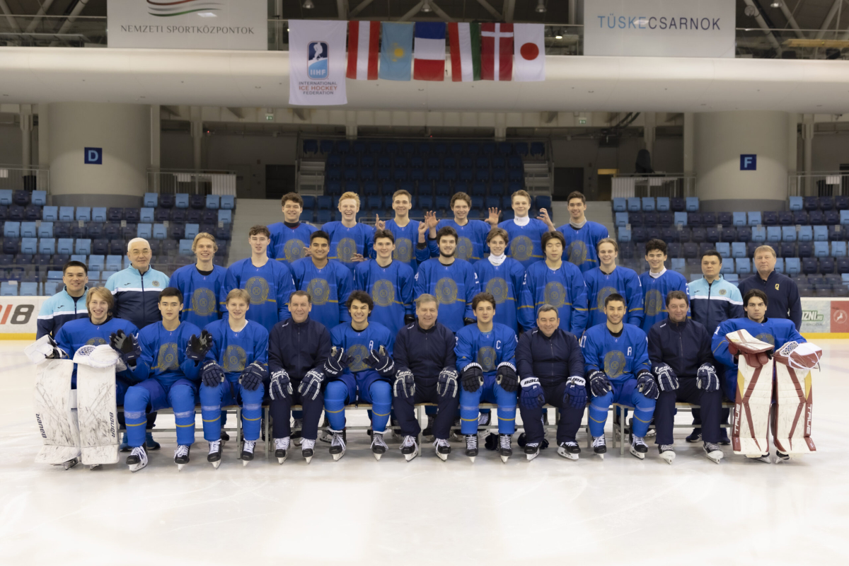 Молодежная сборная Казахстана по хоккею
